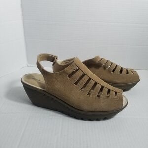 SKECHERS WOMEN'S BROWN WEDGES SIZE 10
